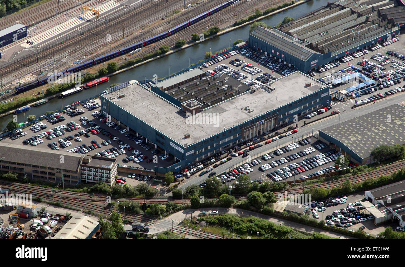 Vue aérienne d'une partie de la voiture à White City site géant, à l'ouest de Londres, Royaume-Uni Banque D'Images