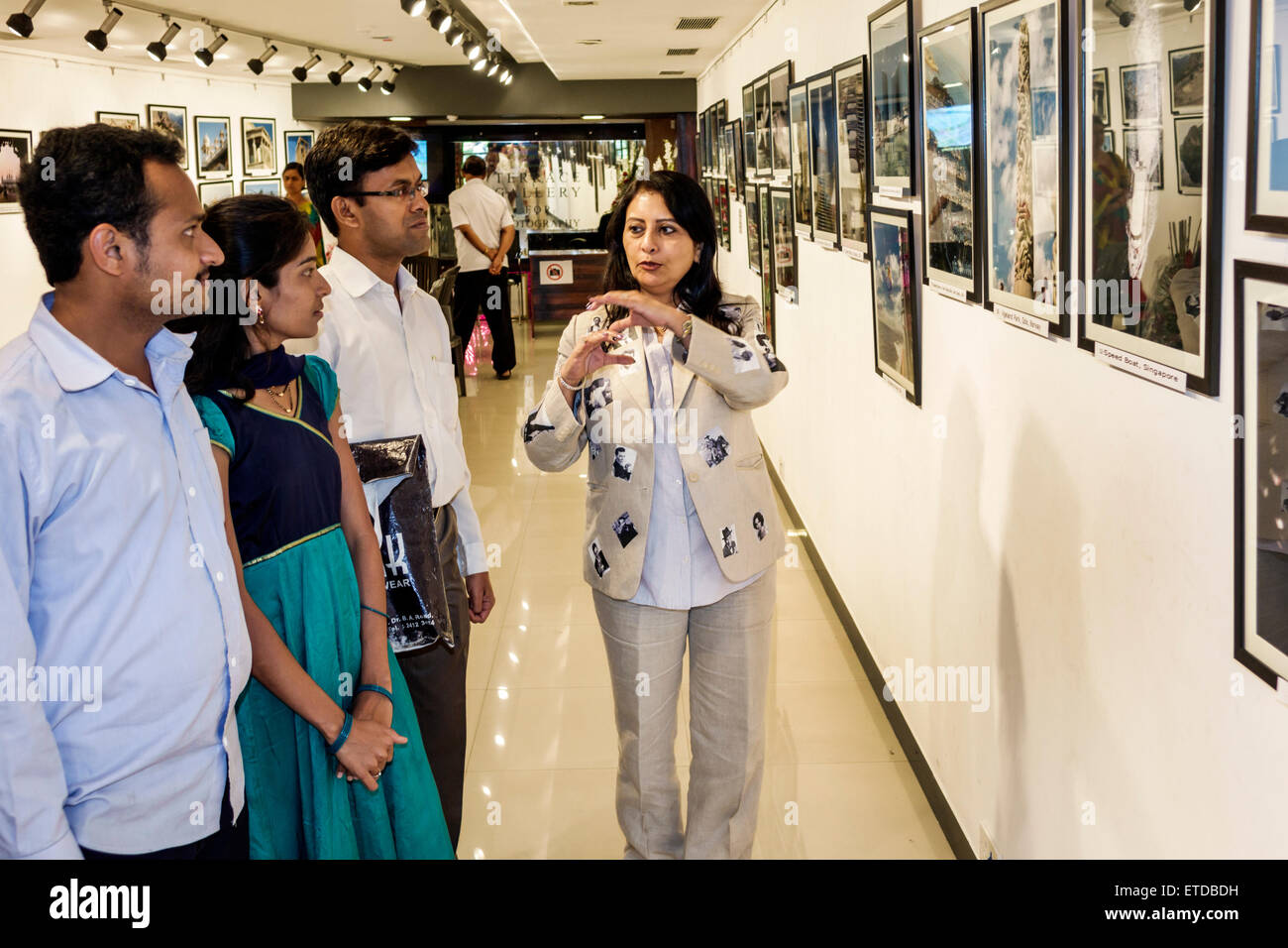 Mumbai Inde,Indien asiatique,fort Mumbai,Kala Ghoda,Jehangir Art Gallery,photographie contemporaine,par Sangita Joshi,adulte femme femme femme femme,m Banque D'Images