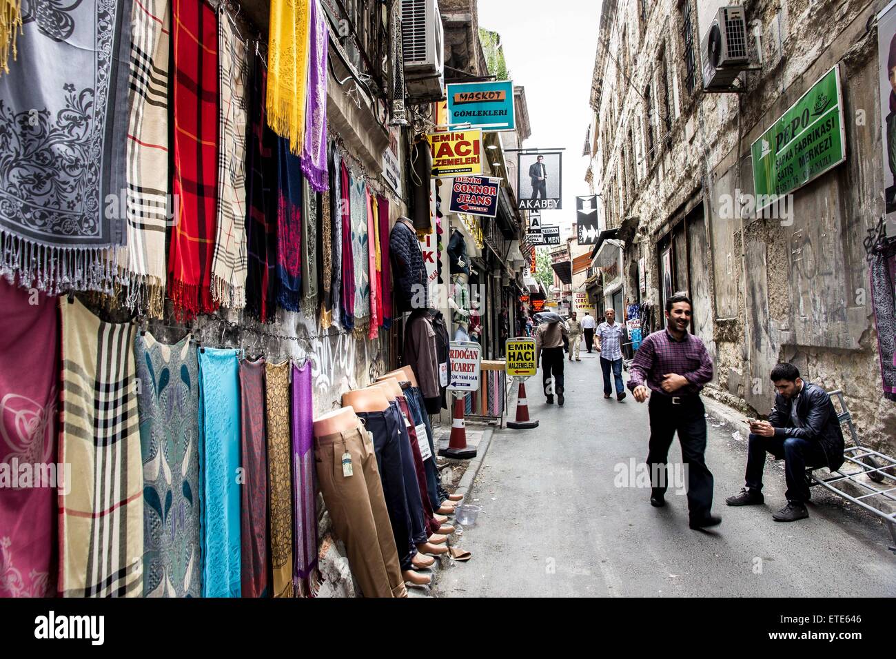 Istanbul est situé de part et d'autre du Bosphore séparant l'Europe de l'Asie, une ville divisée entre deux continents. Banque D'Images