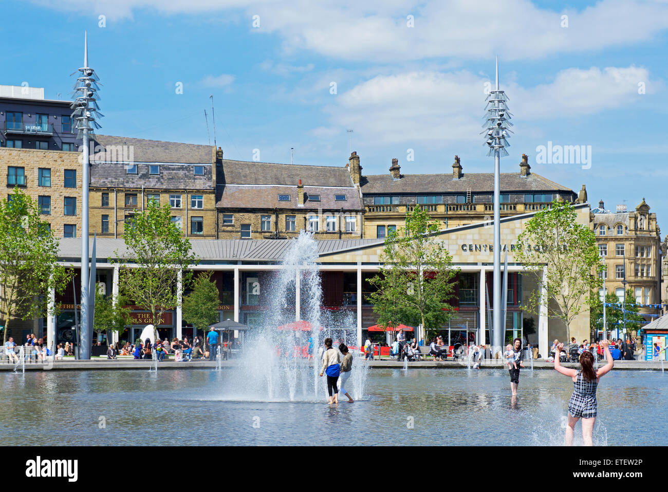 City Park et Centenary Square, Bradford, West Yorkshire, England UK Banque D'Images