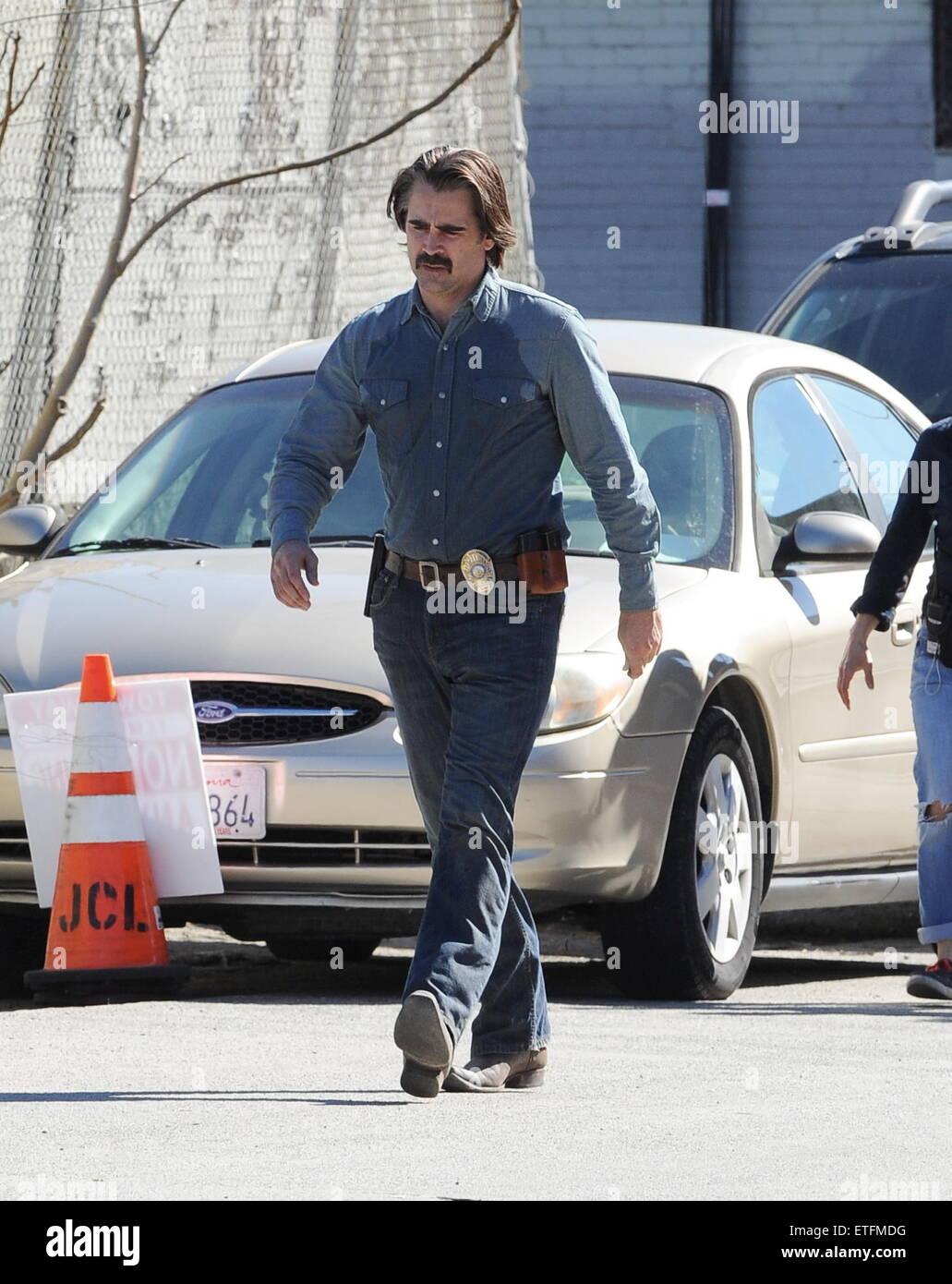 Le tournage de la deuxième saison de HBO's 'True Detective' dans le centre-ville de Los Angeles avec : Colin Farrell Où : Los Angeles, California, United States Quand : 10 Feb 2015 Cousart/JFXimages : Crédit/WENN.com Banque D'Images