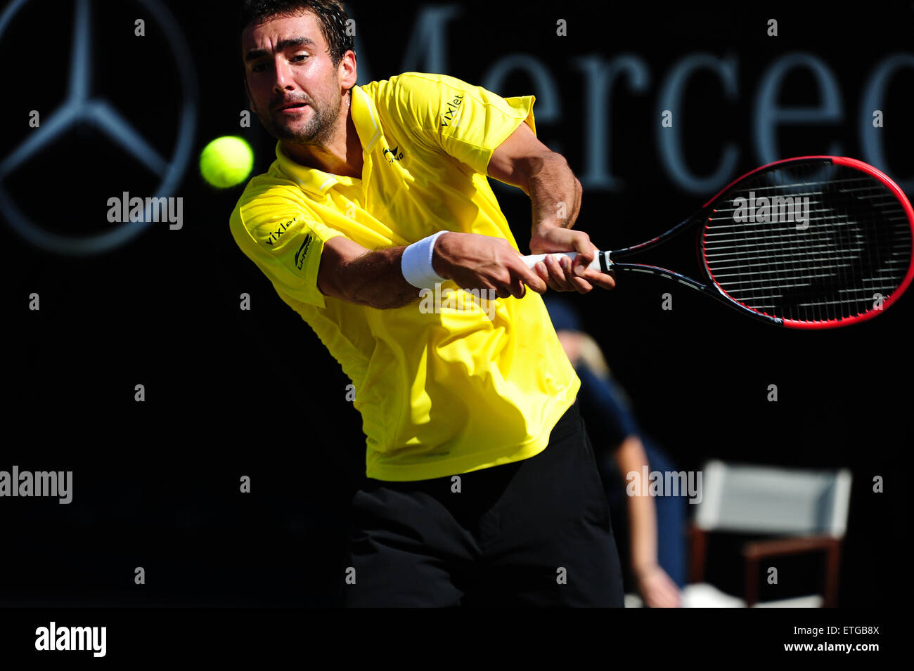 Stuttgart, Allemagne. 13 Juin, 2015. Champion de l'US Open Marin Cilic au cours d'un match contre Viktor Troicki dans la Mercedes la demi-finale à Stuttgart. Photo : Miroslav Dakov/ Alamy Live News Banque D'Images