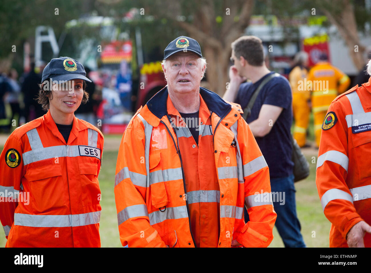 Sydney Avalon Beach tatouage militaire impliquant les forces de défense australiennes et des groupes communautaires locaux, y compris State Emergency Services ses , Australie Banque D'Images