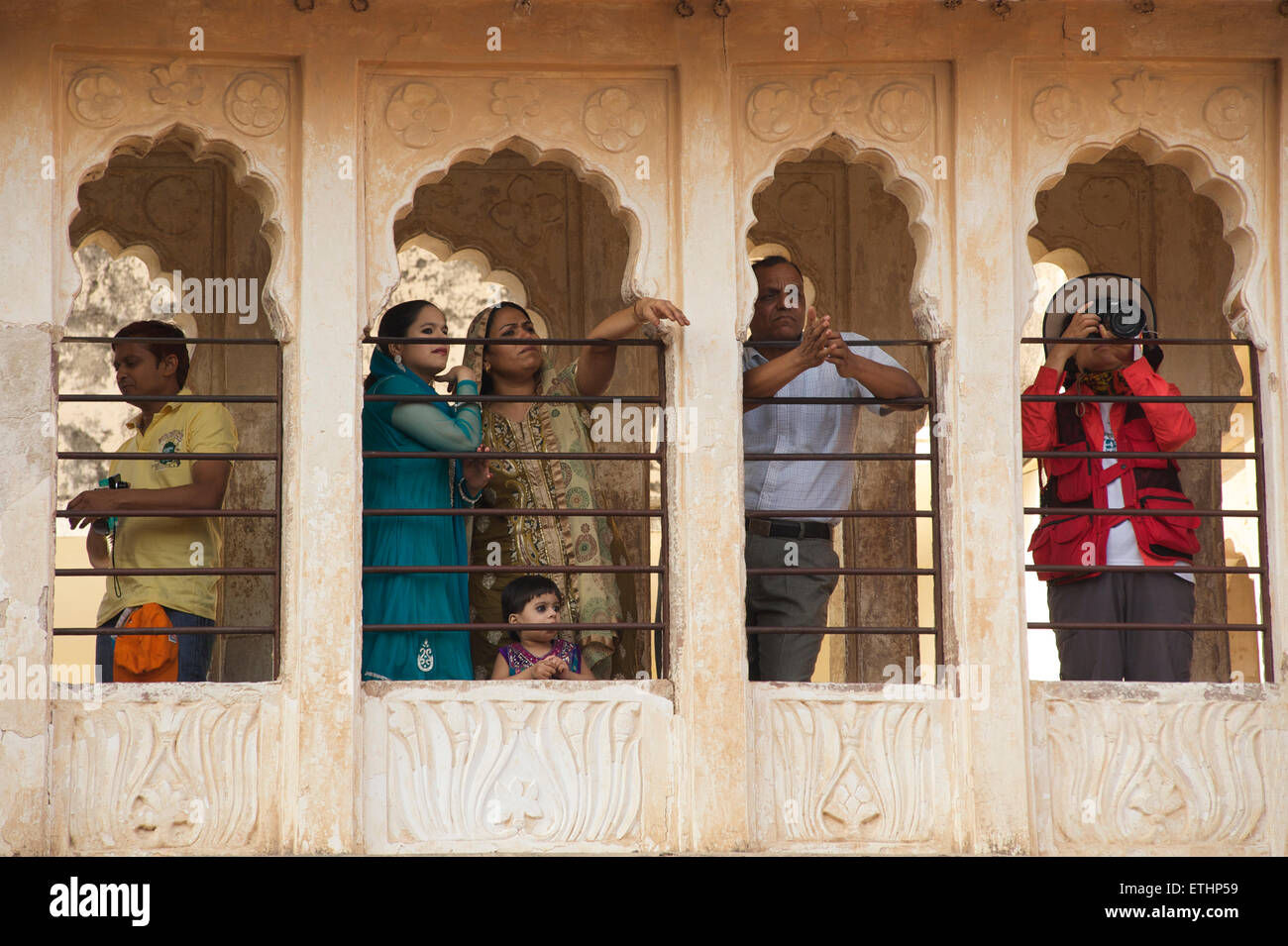 Visiteurs à Fort Mehrangarh, Jodhpur, Rajasthan, India Banque D'Images