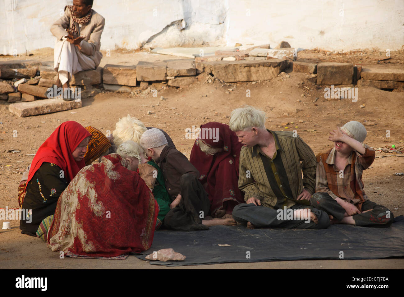 Famille albinos mendiant Jodhpur, Rajasthan, India Banque D'Images