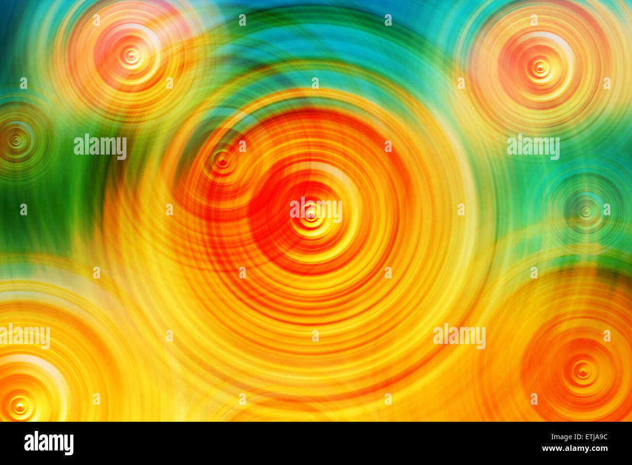 Résumé Arrière-plan flou radial coloré, de cercles concentriques, que l'énergie des ondes radio Banque D'Images