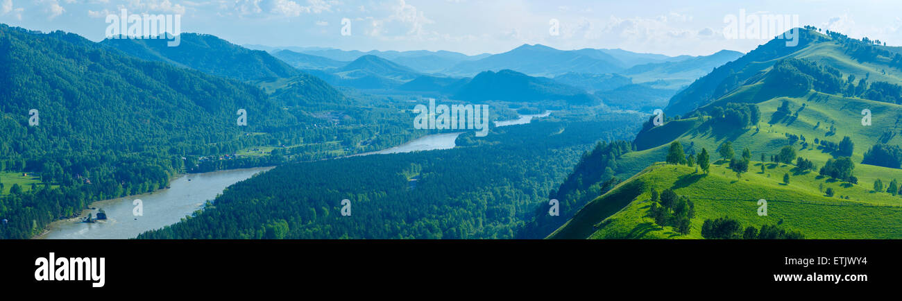 Panorama de la vallée de la rivière Katun, l'Altaï, Fédération de Russie Banque D'Images