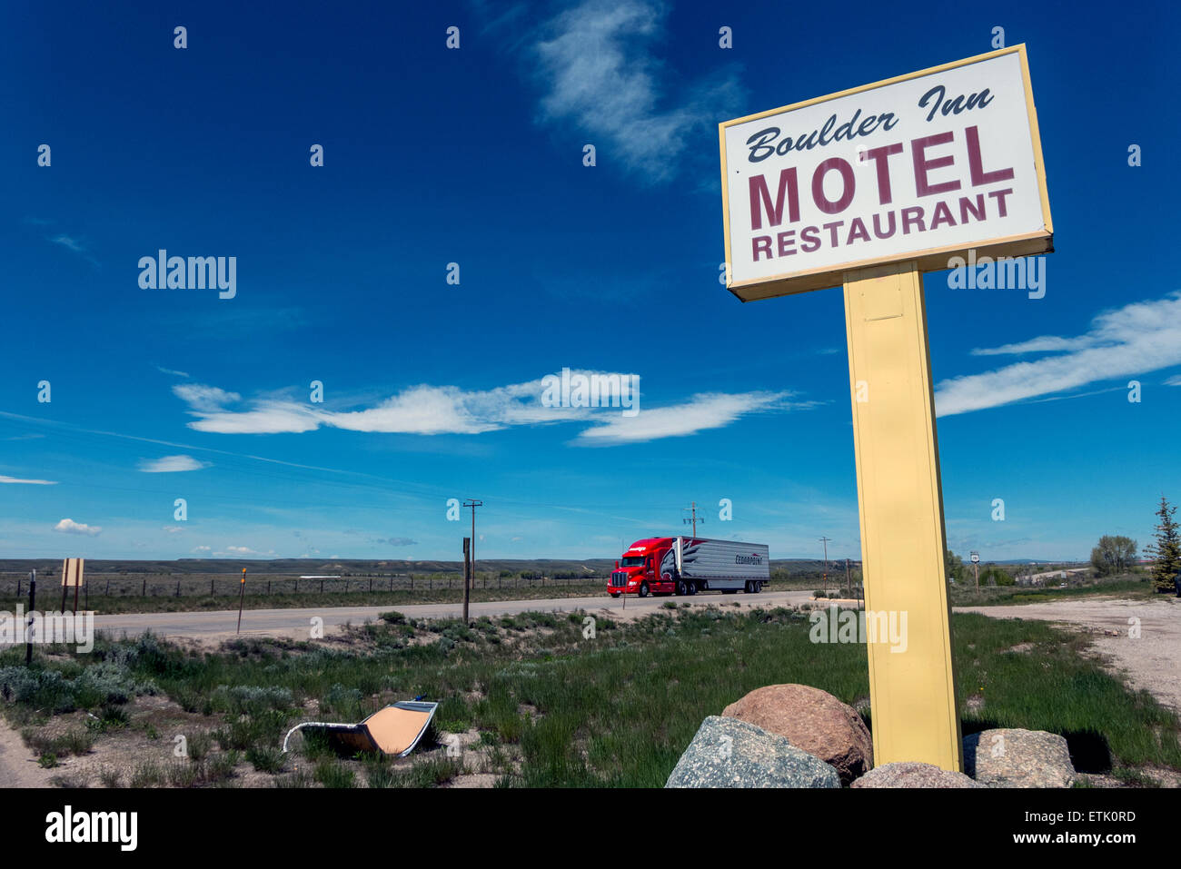 Autoroute à travers l'ouest des États-Unis, à Boulder, Wyoming USA. Banque D'Images