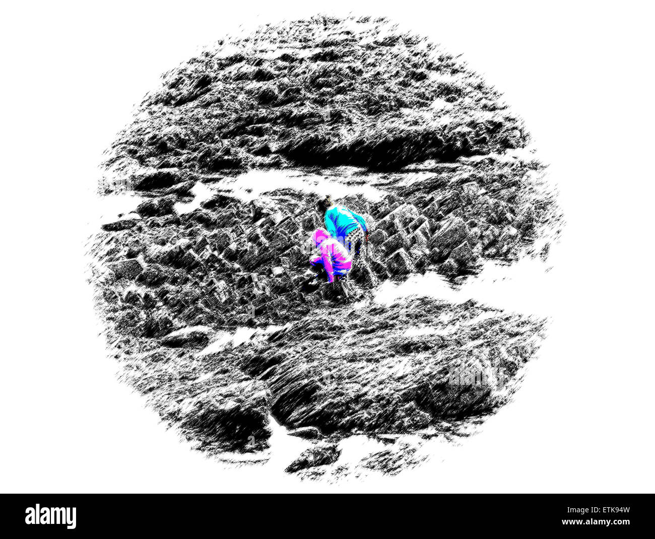 (Effet dessiné à la main) Deux jeunes filles cherchant la plage de rockpools à marée basse. Vignette numérique simule vue par Hubble Banque D'Images