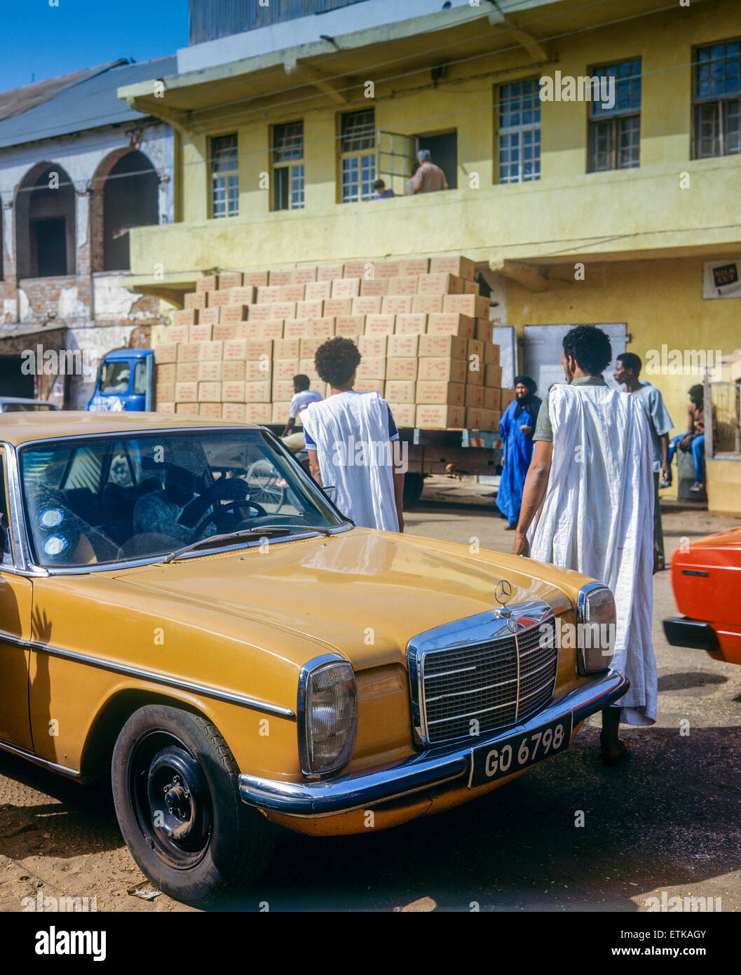 Mercedes, marché, Banjul, Gambie, Afrique de l'Ouest Banque D'Images