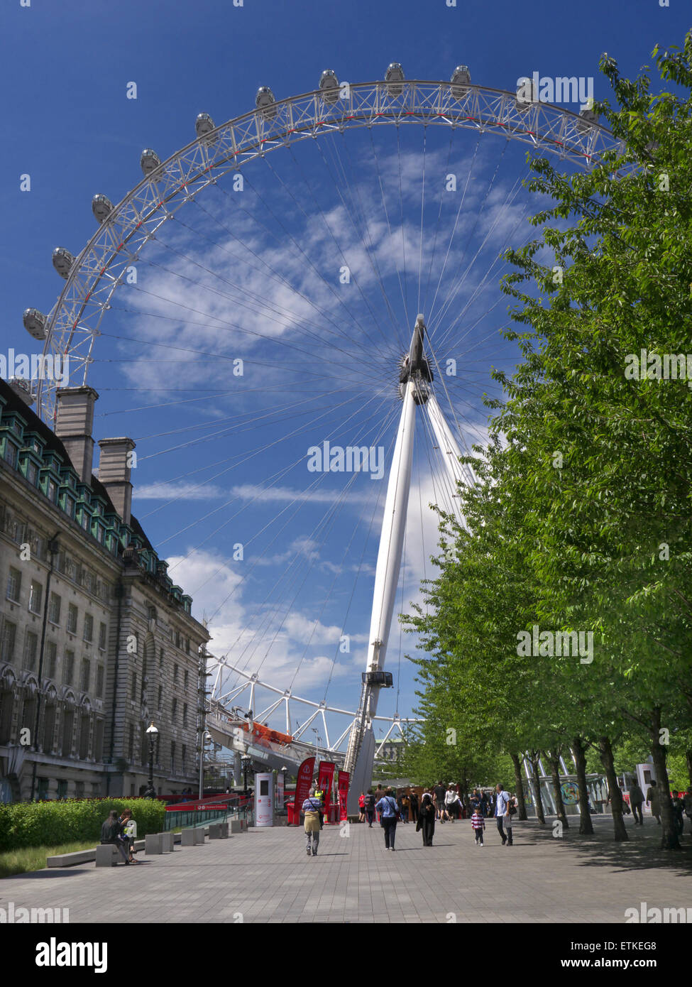 Le London Eye South Bank de Londres, Angleterre, Royaume-Uni Banque D'Images