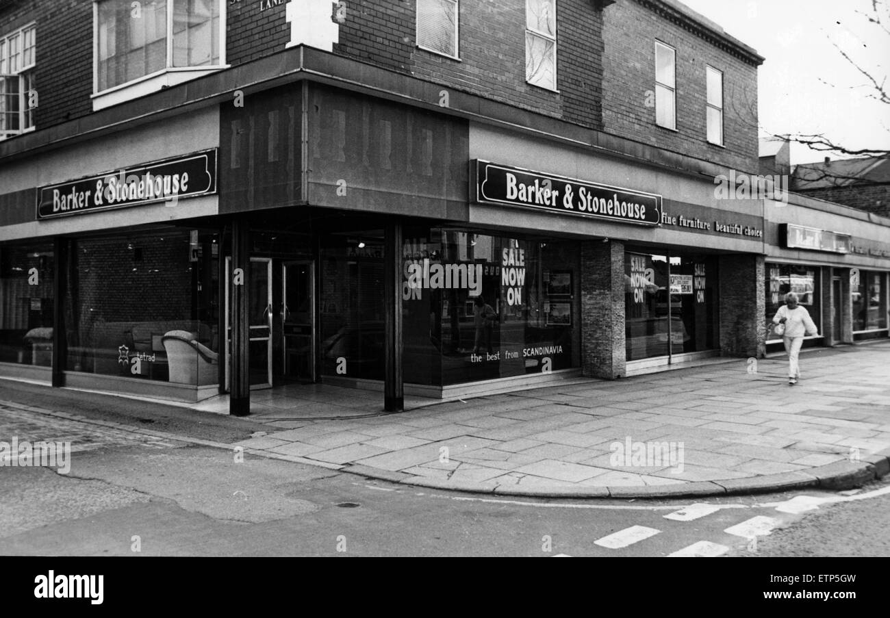 Barker & magasin de meubles Stonehouse. 1er juillet 1987. Banque D'Images