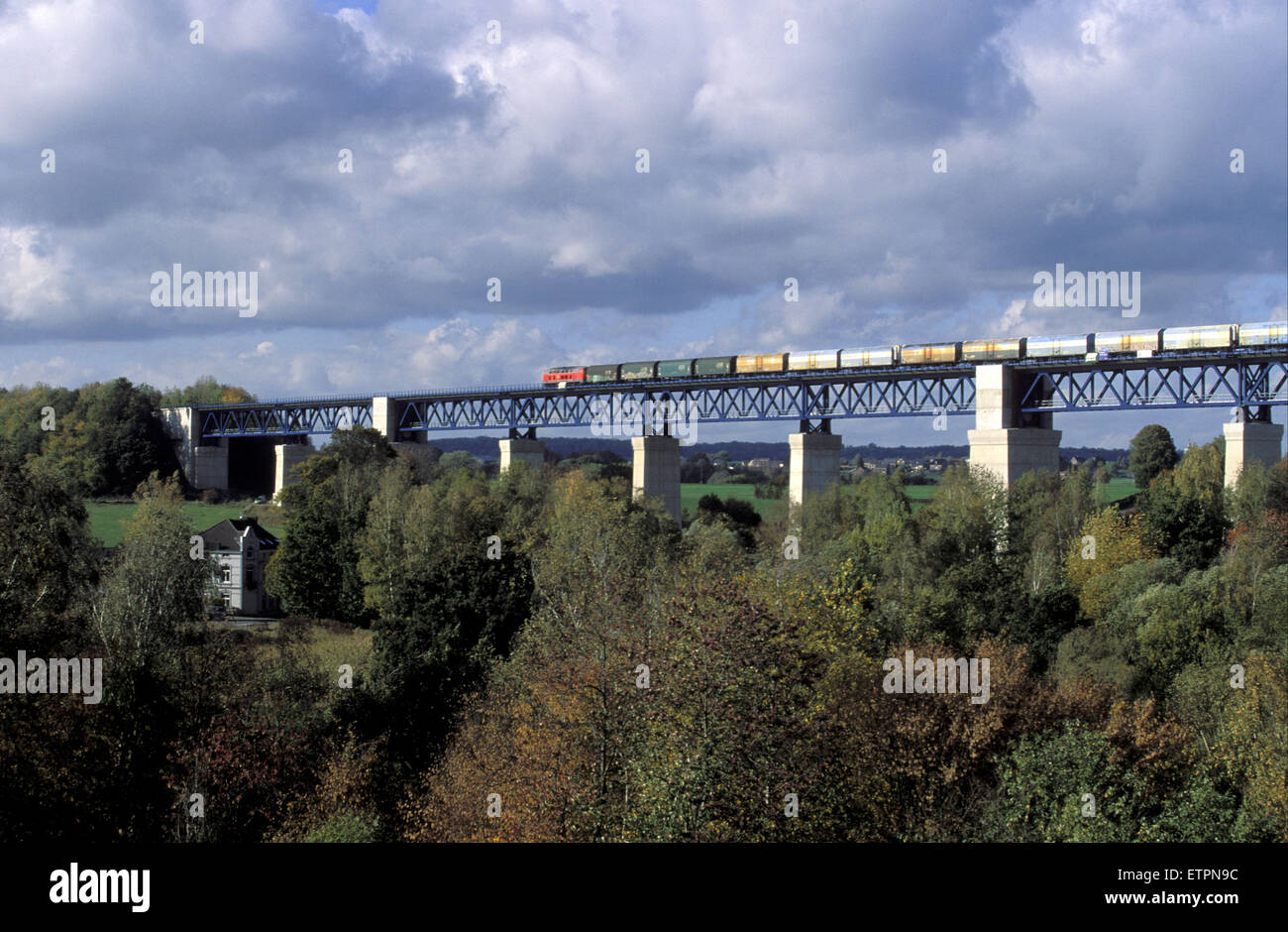 BEL, la Belgique, l'Est des Ardennes, Moresnet, pont de chemin de fer, Viaduc de Moresnet. BEL, Belgien, Ostbelgien, Moresnet, Eisenbahnbrueck Banque D'Images