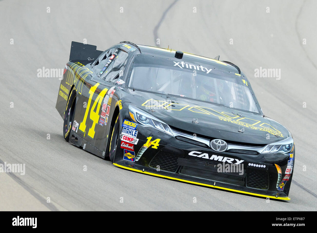 Brooklyn, MI, USA. 14Th Mar, 2015. Brooklyn, MI - Jun 12, 2015 : Cale Conley (14) prend la piste pour le grand 250 clips à la Michigan International Speedway à Brooklyn, MI. © csm/Alamy Live News Banque D'Images Brooklyn, MI, USA. 14Th Mar, 2015. Brooklyn, MI - Jun 12, 2015 : Cale Conley (14) prend la piste pour le grand 250 clips à la Michigan International Speedway à Brooklyn, MI. © csm/Alamy Live News Banque D'Images