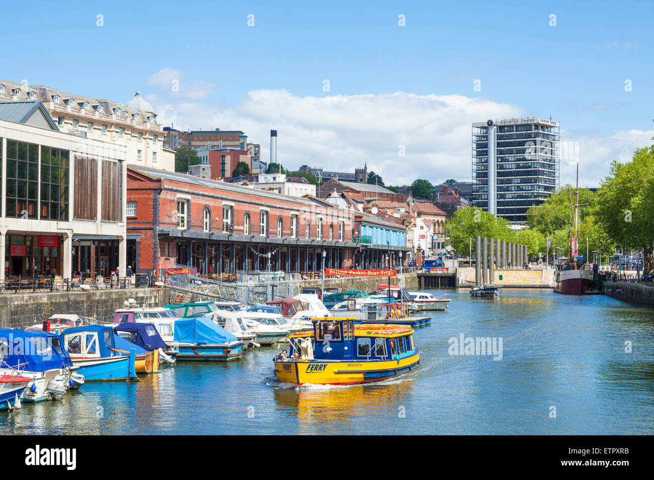 Bristol Harbourside Bristol ferry dans le port de Bristol Bristol Avon England UK GB EU Europe Banque D'Images
