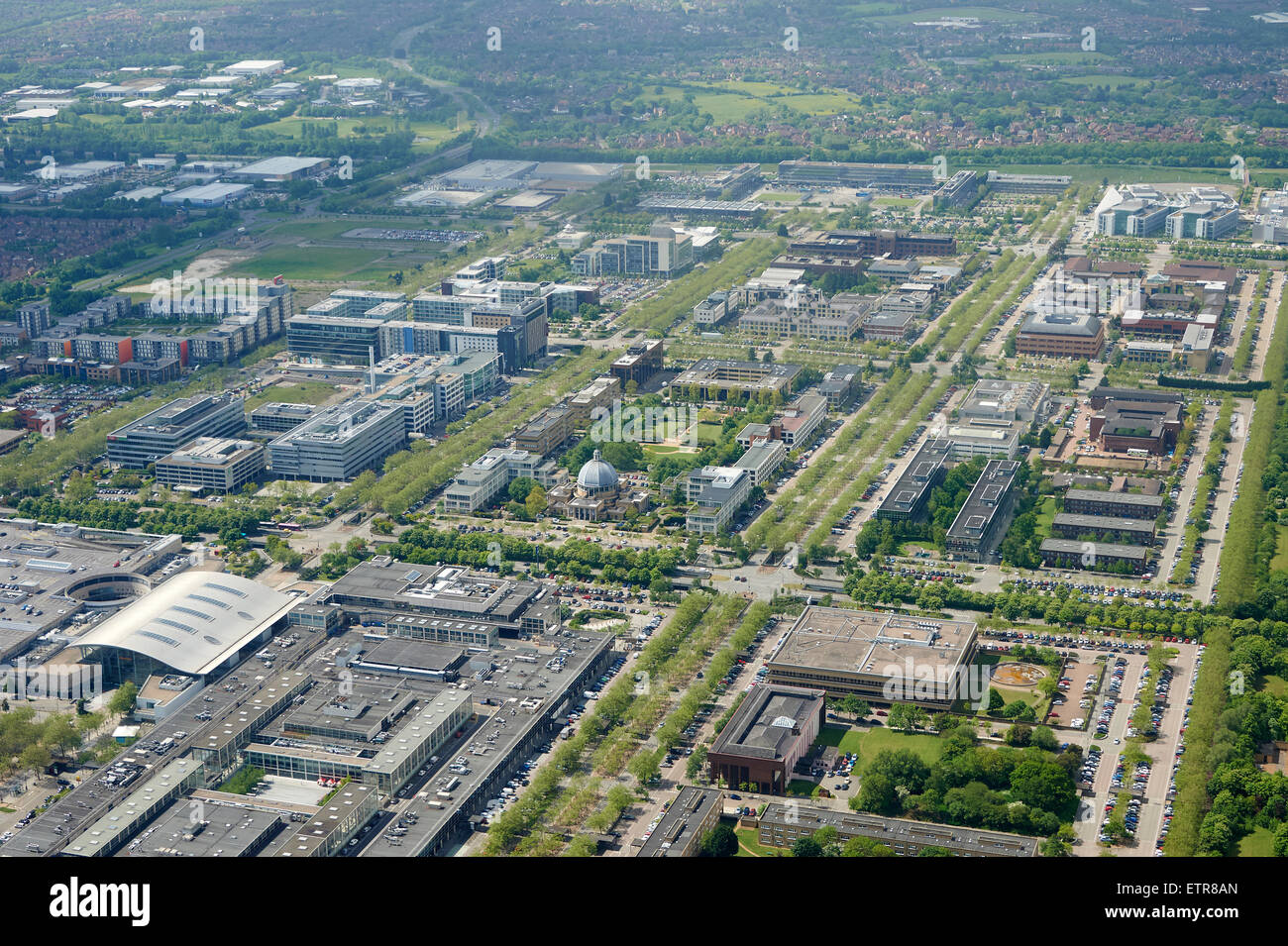 Une vue aérienne du centre de Milton Keynes, Buckinghamshire, Angleterre de l'Est Banque D'Images