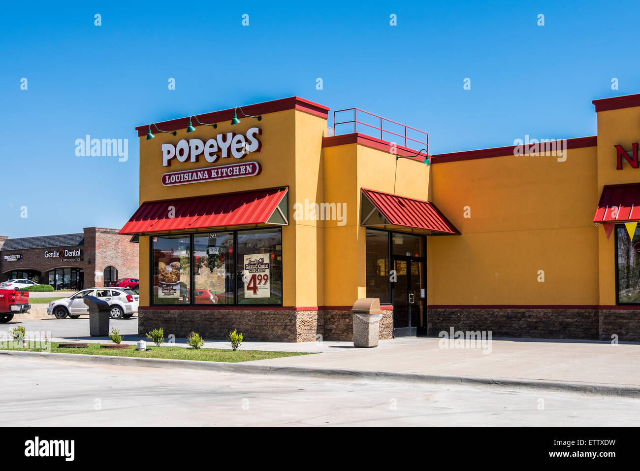 Popeyes Louisiana Kitchen, l'extérieur d'un restaurant de style cajun et de la restauration rapide franchise. Oklahoma City, Oklahoma, États-Unis. Banque D'Images