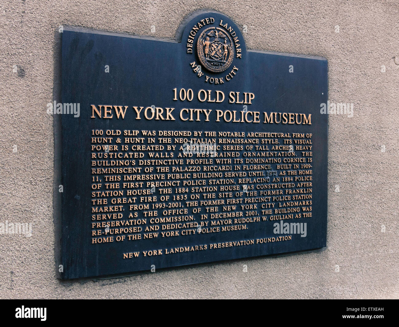 Plaque en laiton, Musée de la POLICE DE NEW YORK, NEW YORK, USA Banque D'Images