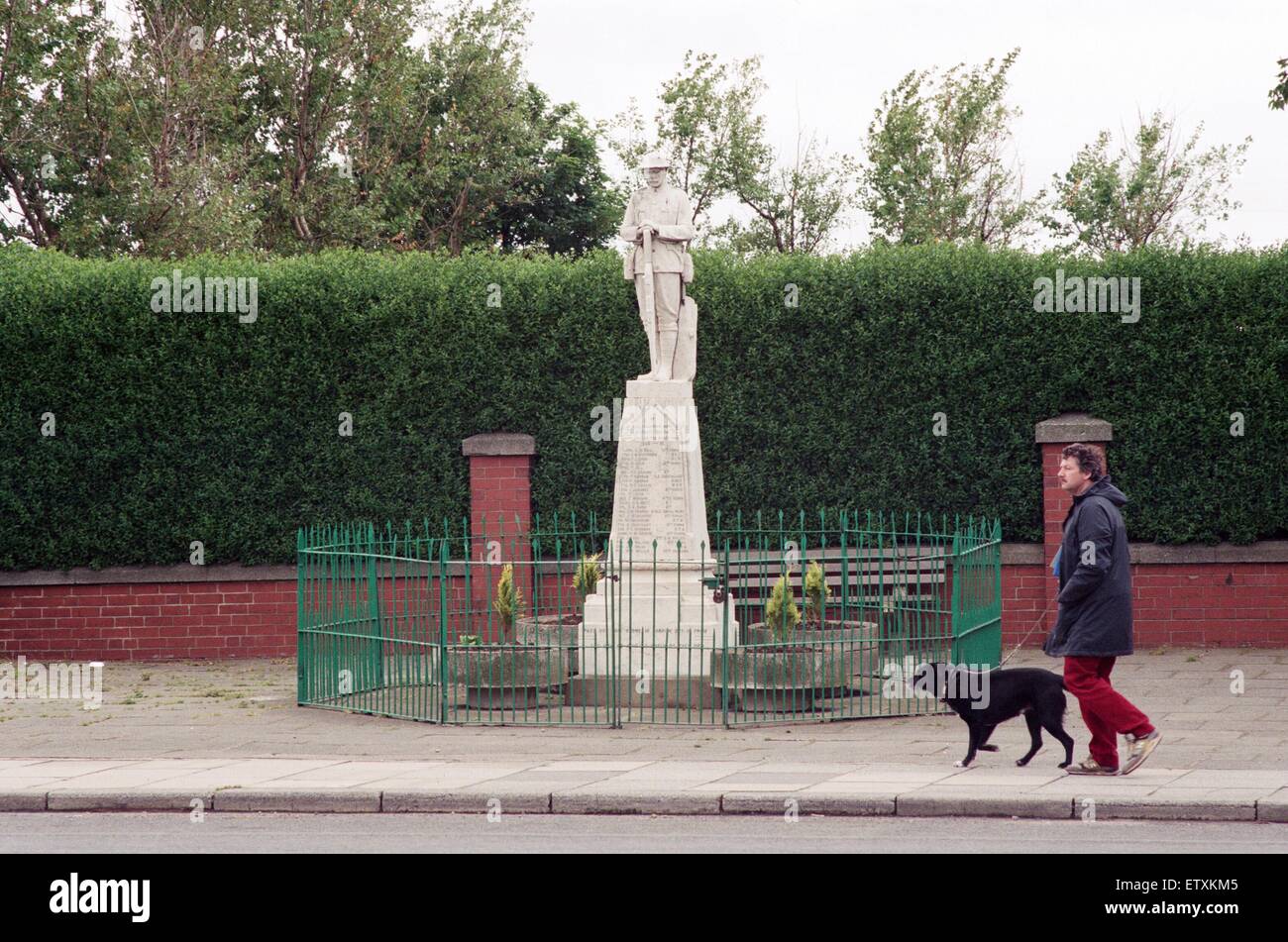 Mémorial de guerre de Skelton du nord dans le jardin du souvenir. 16 juin 1994. Banque D'Images