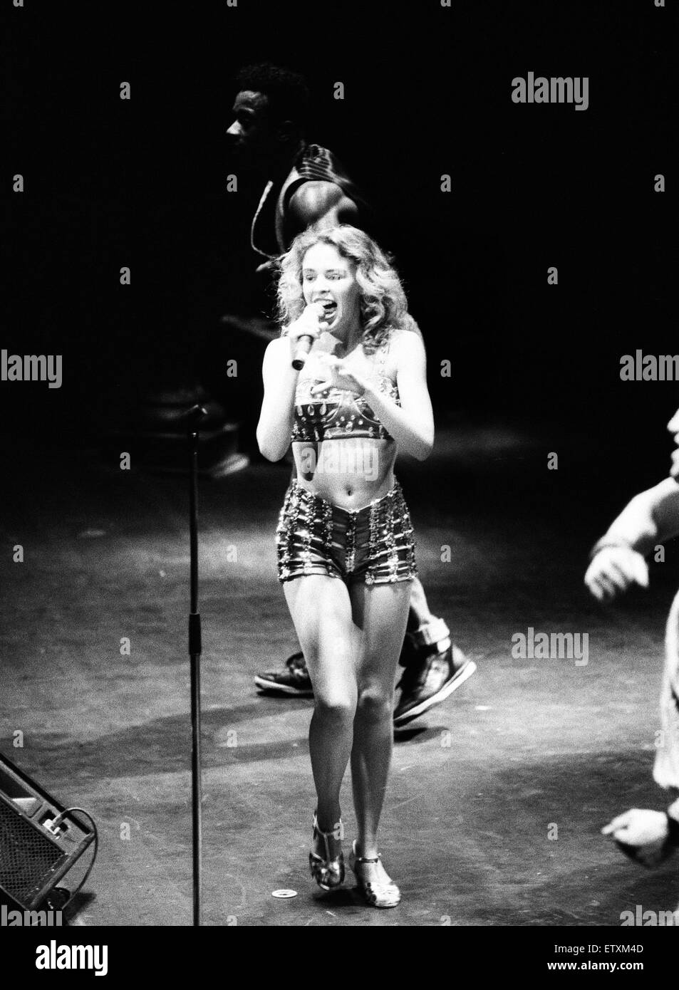 Kylie Minogue en concert à Liverpool Empire Theatre, Merseyside. 19 octobre 1989. Banque D'Images