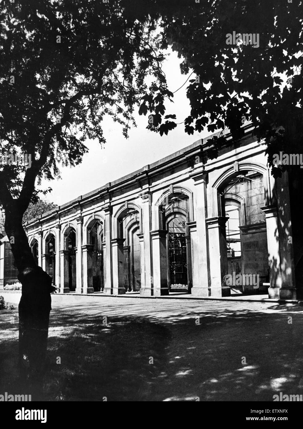 Vestiges de Colonnade original (incendié en 1960) au Parc Stewart, Marton, Middlesbrough, Angleterre, le 25 mai 1978. Banque D'Images