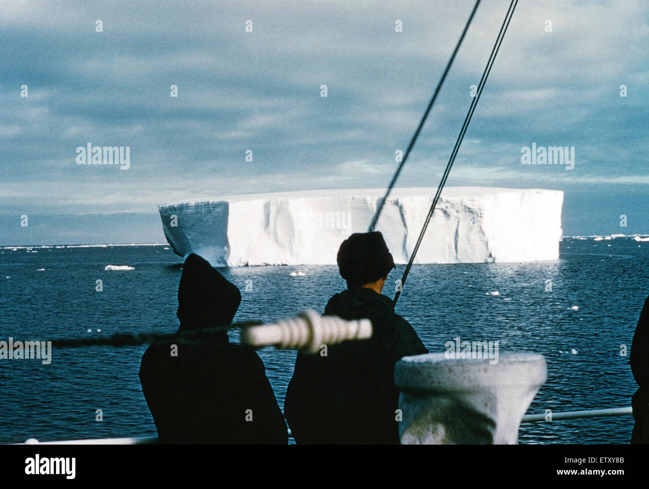 1956 Expedtion transantarctique. Le 1955 ?58 Expédition transantarctique du Commonwealth était un Commonwealth-parrainé expédition qui a terminé avec succès la première traversée terrestre de l'Antarctique, via le Pôle Sud. Continent Antarctique 1956. Banque D'Images