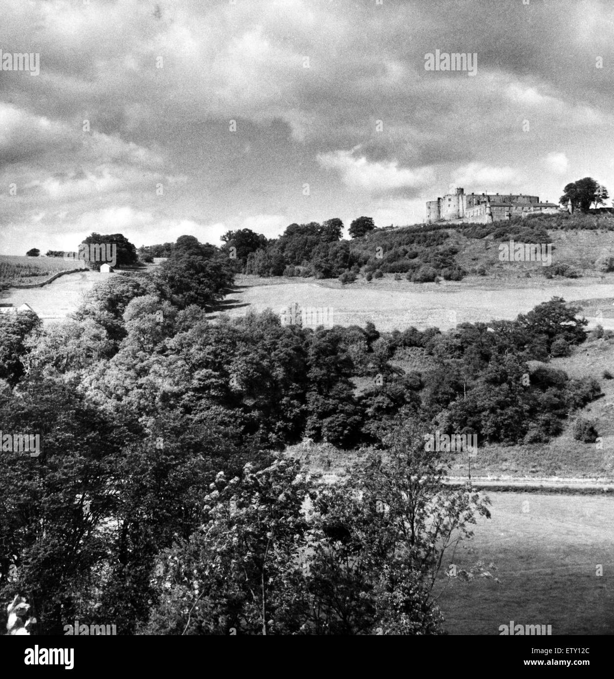 Offa's Dyke est un gros terrassement linéaire qui suit plus ou moins la frontière actuelle entre l'Angleterre et au Pays de Galles. 5e septembre 1956. Banque D'Images