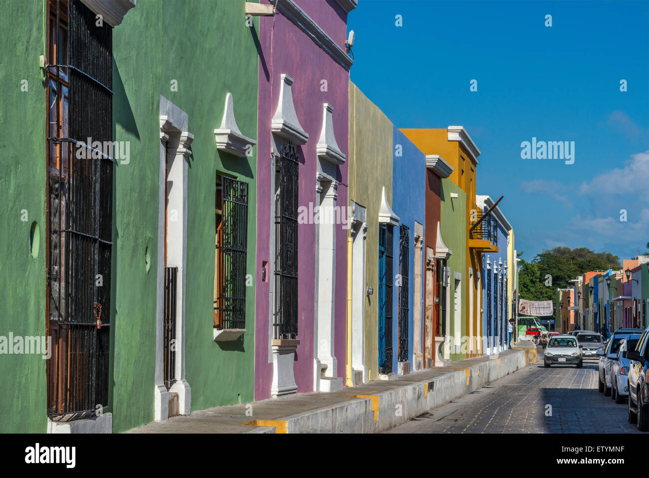 Maisons coloniales espagnoles sur la Calle 14 à Campeche, Yucatan, Mexique Banque D'Images