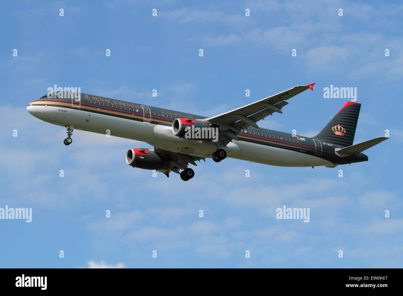 Royal Jordanian Airlines Airbus   ligne aérienne commerciale à l'approche Banque D'Images