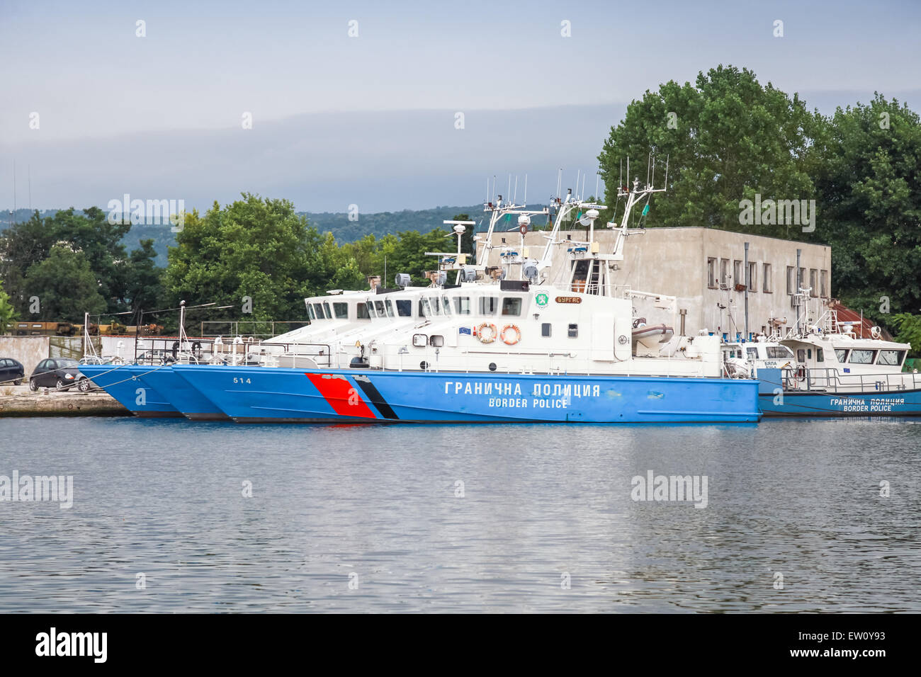 Varna, Bulgarie - 16 juillet 2014 : les navires de la police des frontières bulgare de Varna se port Banque D'Images