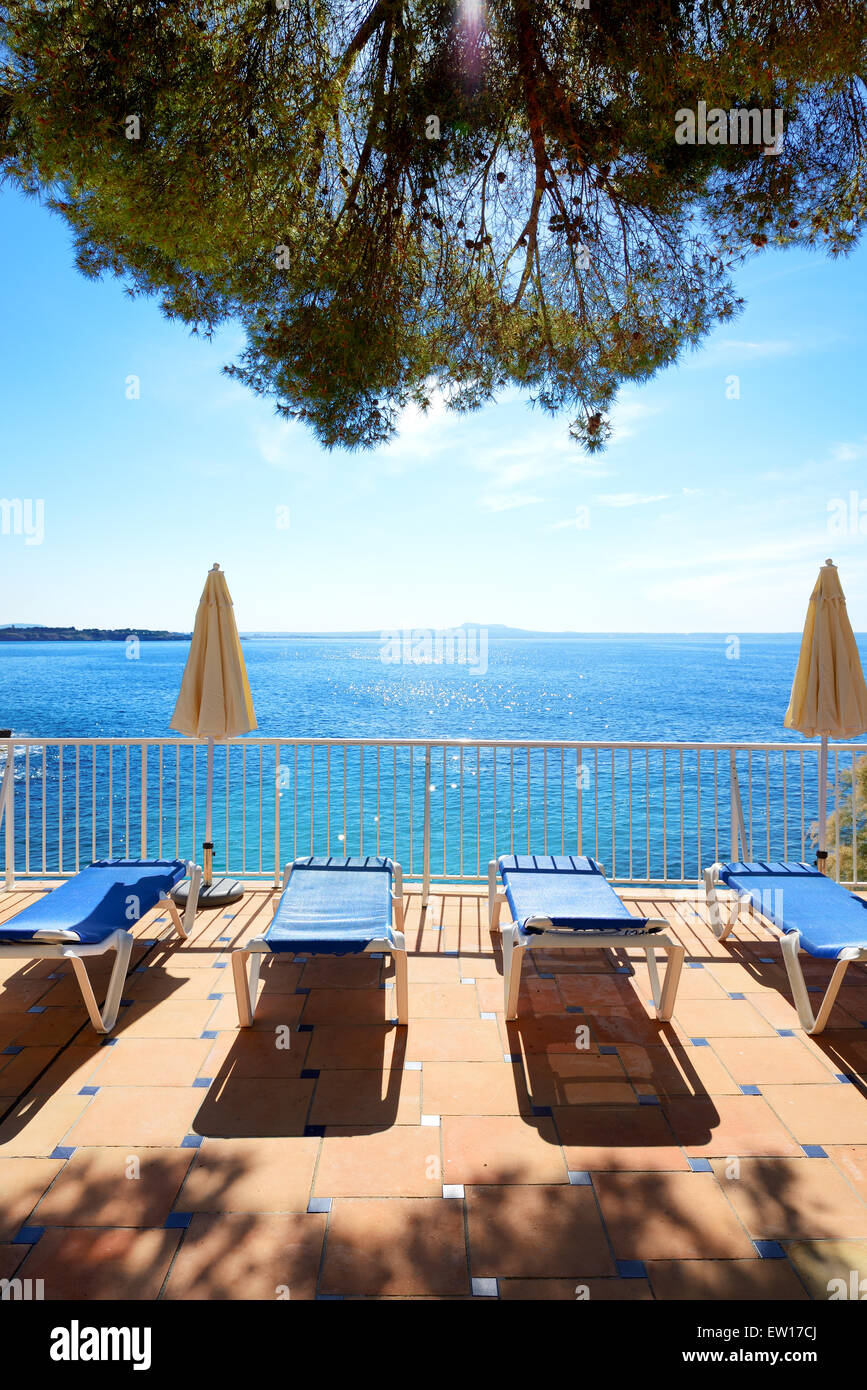 La terrasse avec vue sur mer à l'hôtel de luxe, Majorque, Espagne Banque D'Images