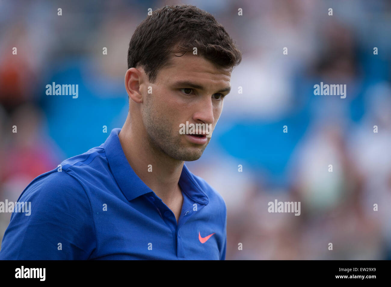 Le Queen's Club, London, UK. 16 juin, Journée 2 Journée 1 Grigor Dimitrov avec match (BUL) v Sam Querry (USA). Credit : Malcolm Park editorial/Alamy Live News Banque D'Images