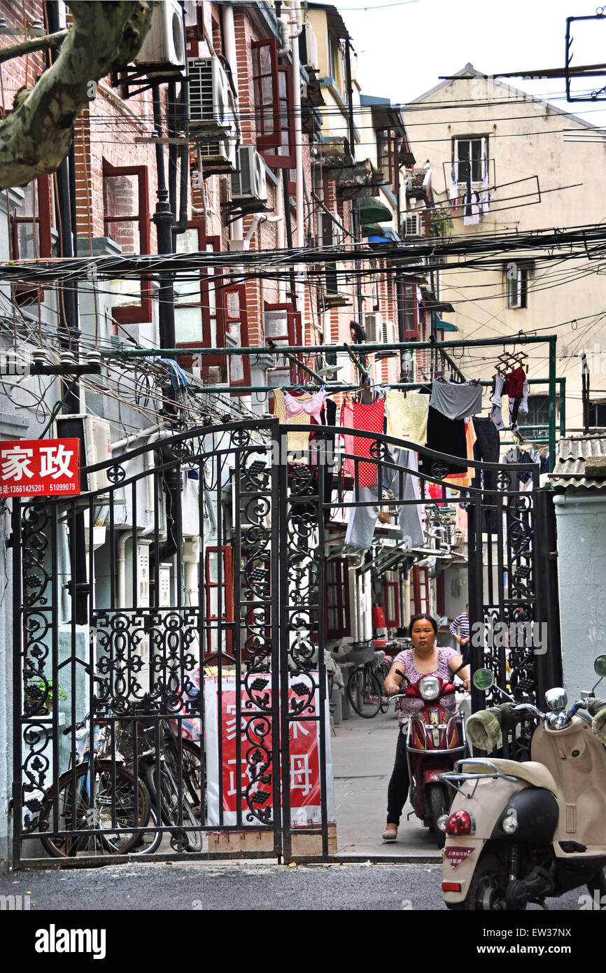 Le vieux Shanghai Tianzifang voies étroites qui caractérisent la résidence Shikumen Concession Française de Shanghai Luwan Xintia Banque D'Images
