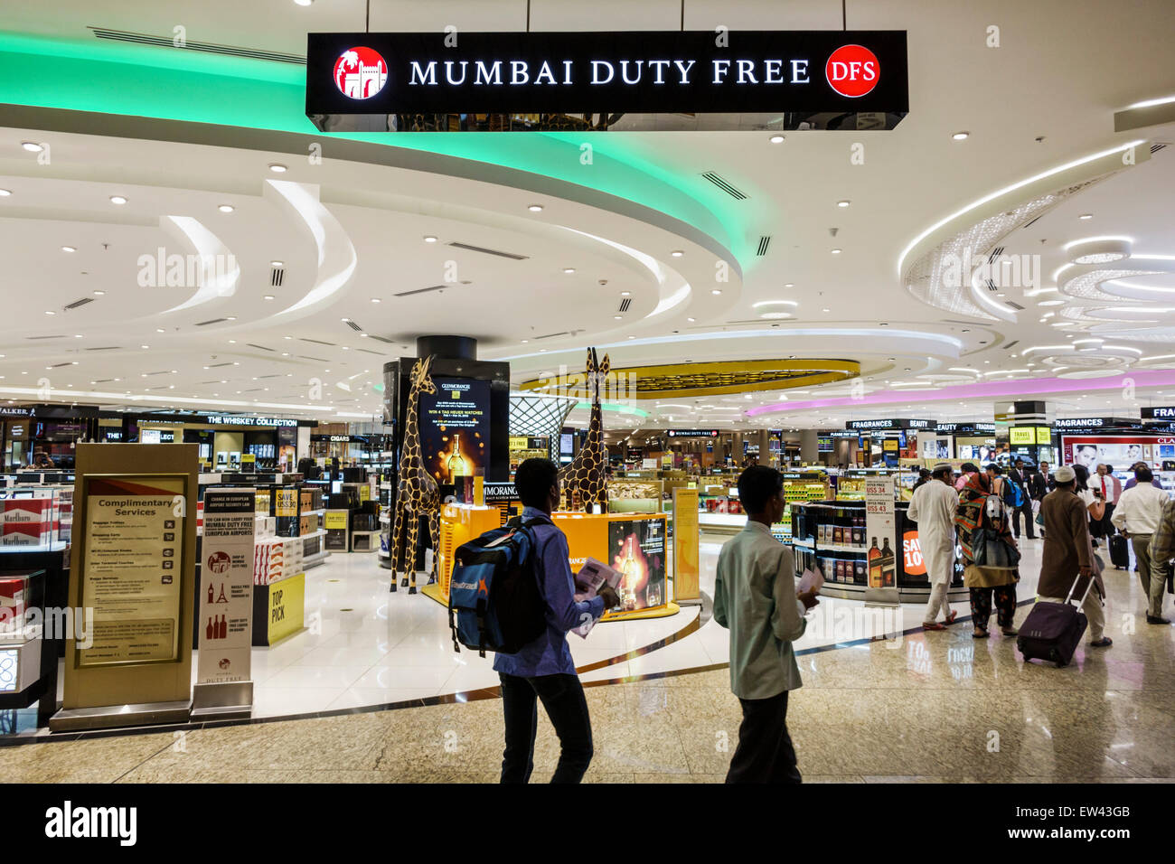 Mumbai Inde,Indien asiatique,Chhatrapati Shivaji aéroport international,terminal,shopping shopper shoppers magasins marché marchés acheter se Banque D'Images