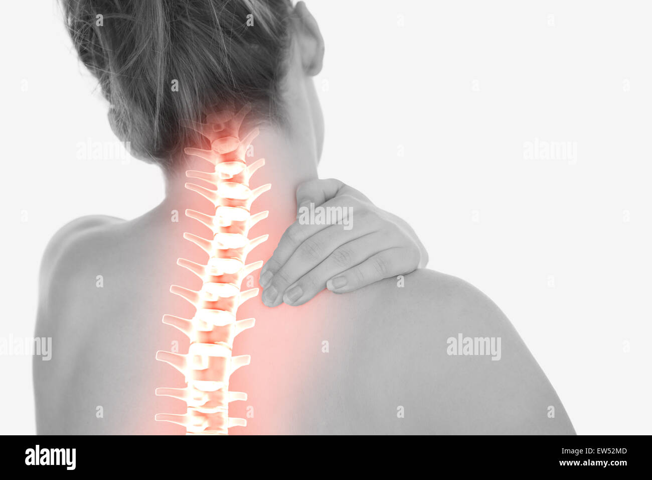 La colonne vertébrale en surbrillance de femme avec la douleur au cou Banque D'Images