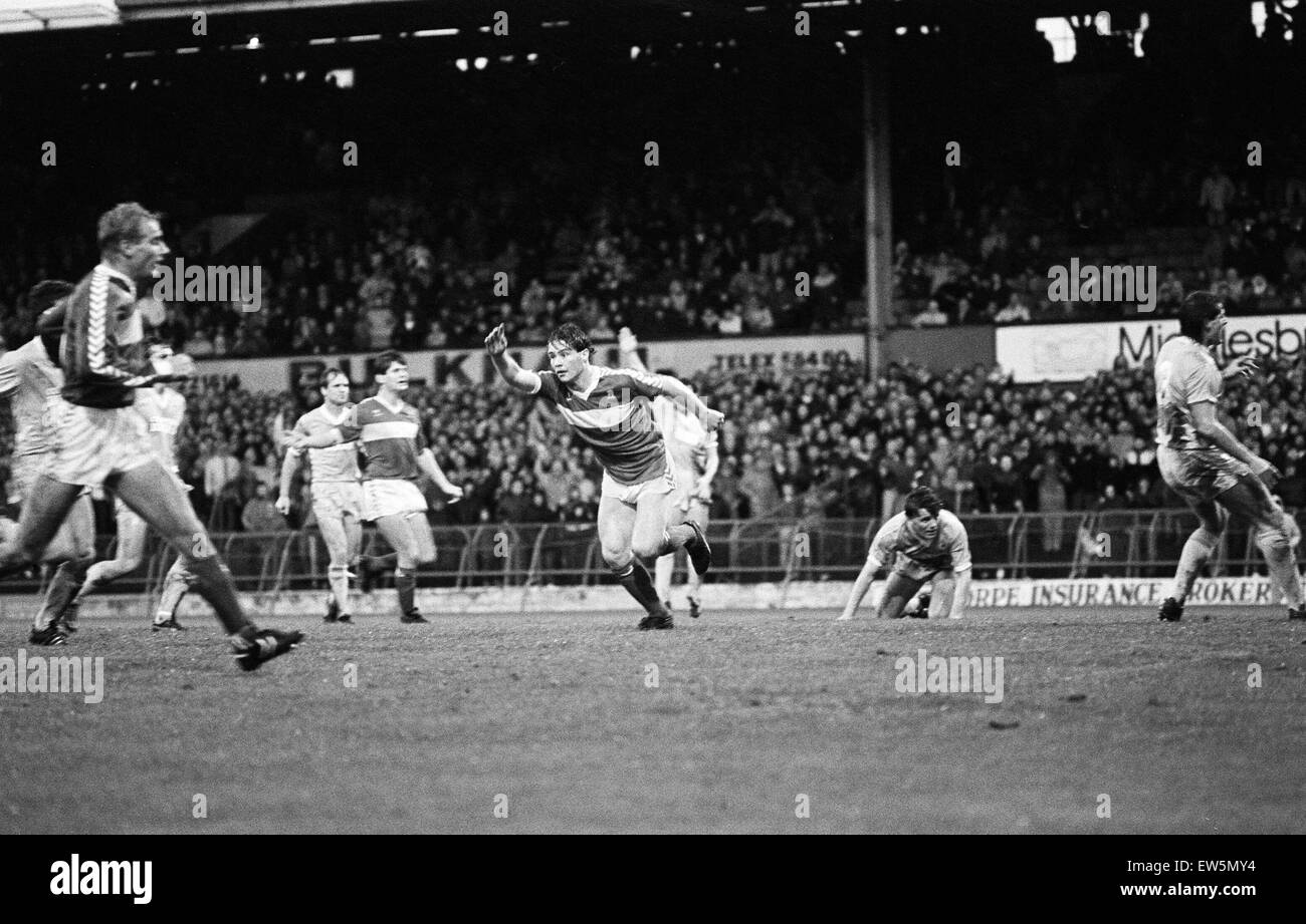 Division de la Ligue anglaise trois match à Ayresome Park. 4 Middlesbrough v Bournemouth 0. Score Middlesbrough célébrations comme un de leurs quatre buts. 1er novembre 1986. Banque D'Images