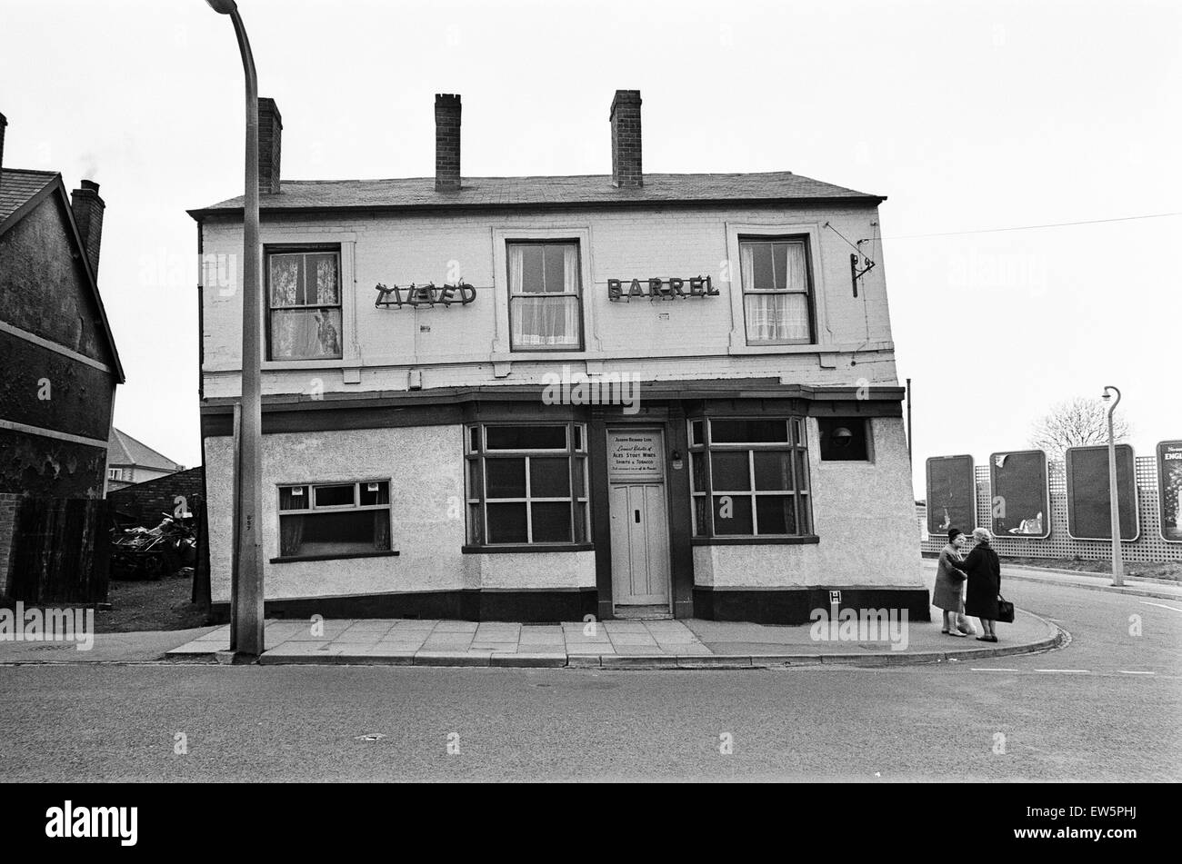 Le corps incliné, 33 High Street, Princes, Tipton, le Black Country, West Midlands, Angleterre. 25 mai 1968. Banque D'Images