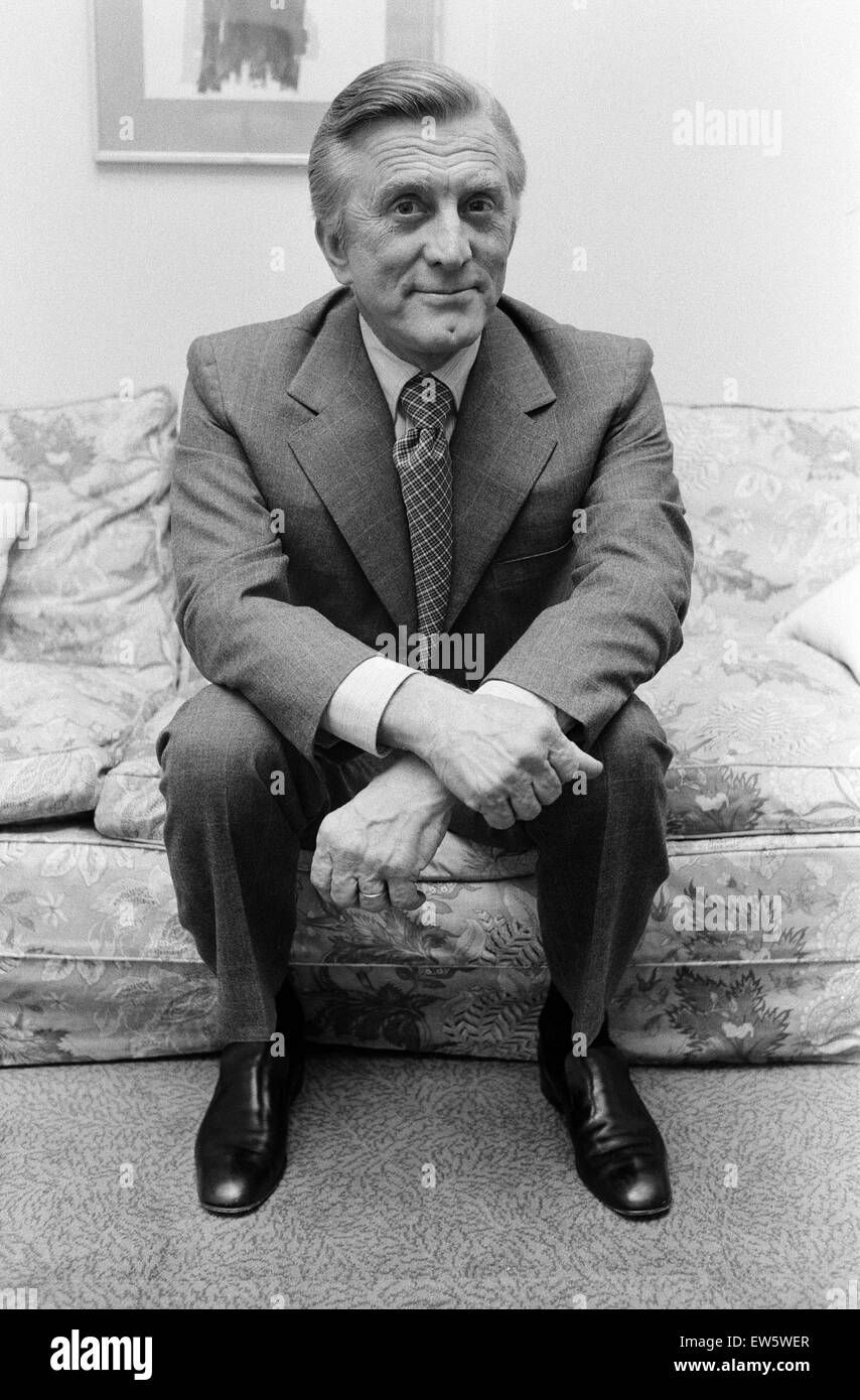 L'acteur Kirk Douglas, représenté à Londres. 22 novembre 1973. Banque D'Images