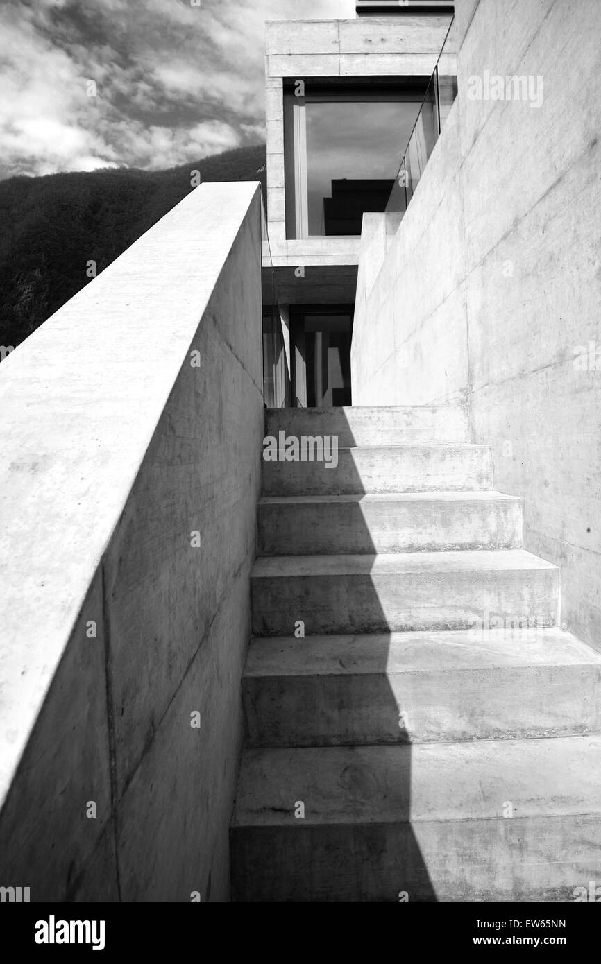 Villa design en béton, vue extérieure Banque D'Images