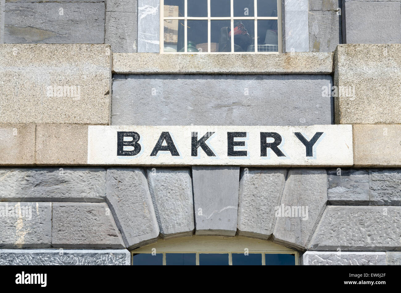 Inscription peinte sur la pierre pour l'ancienne boulangerie du Royal William Yard dans Plymouth Banque D'Images