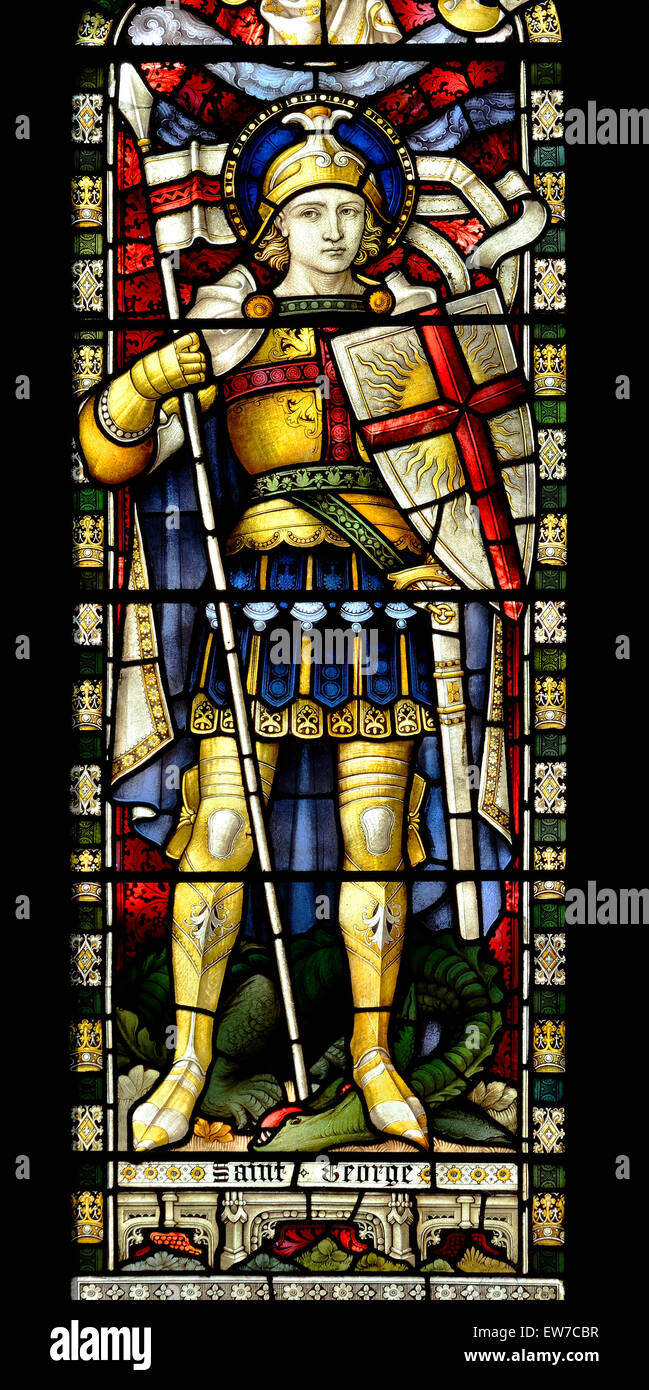 Norwich, Norfolk, Angleterre. Cathédrale de Norwich (1096-1145) Vitrail montrant St George. c1902 fenêtre memorial dédier Banque D'Images