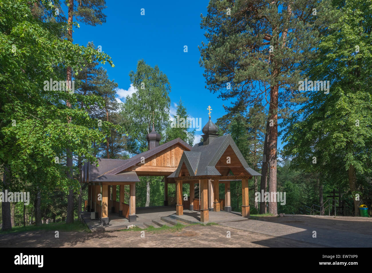 Croix de bois sur la montagne sainte, grabaka en Pologne Banque D'Images