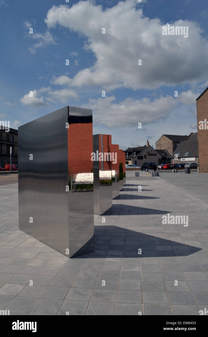 Bloc miroir de noms, l'amiante International memorial à Clydebank Banque D'Images