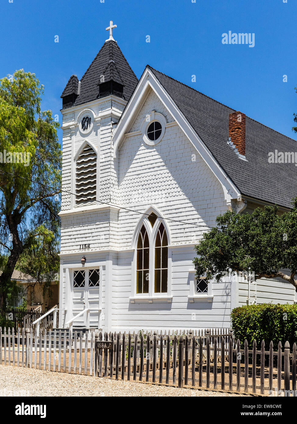 Vue extérieure de la façade en bois blanc1897 Presbyterian Church in Santa Cruz Mountains, en Californie. Banque D'Images