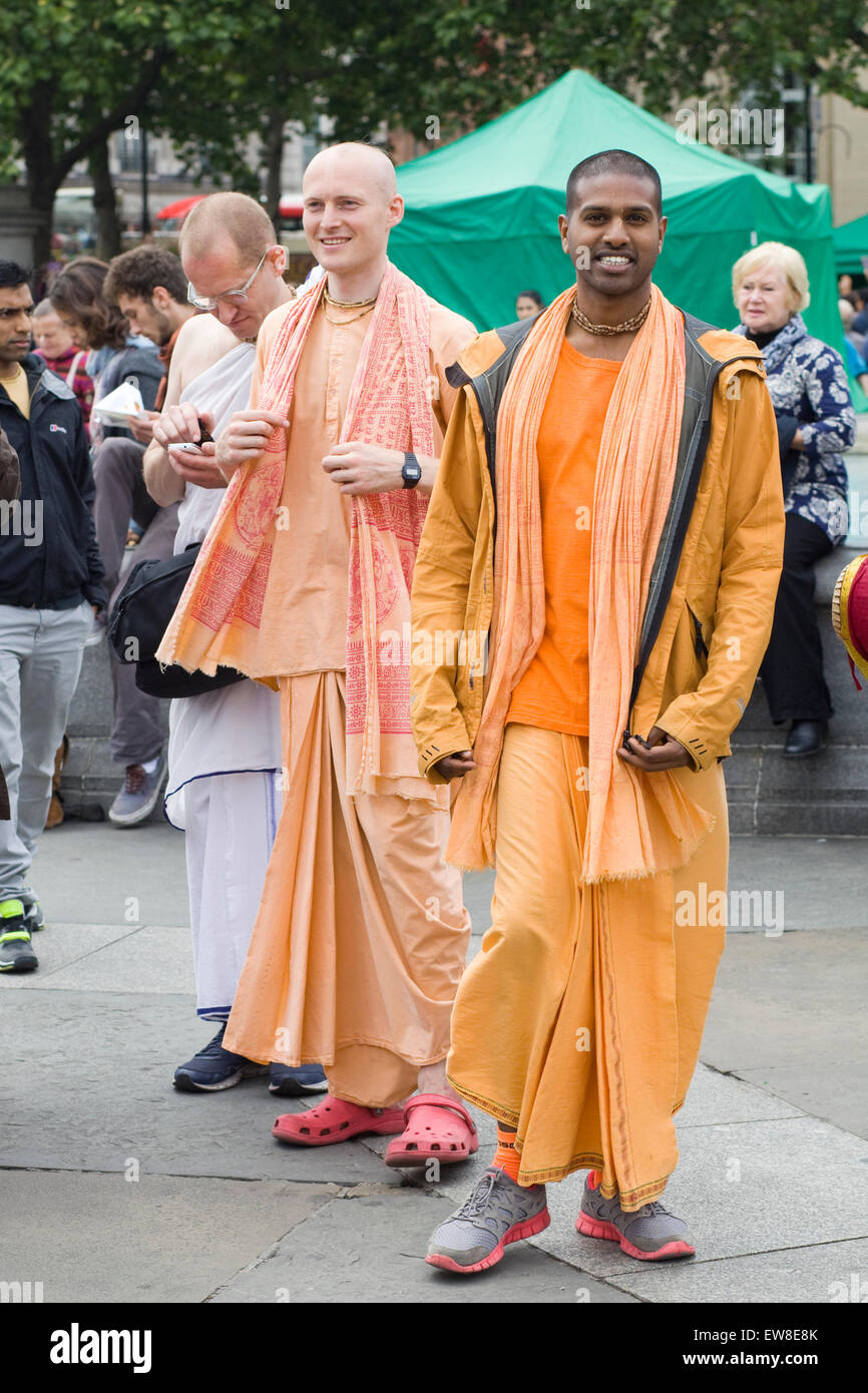 Rathayatra parade, adeptes Hare Krishna à Londres. Banque D'Images