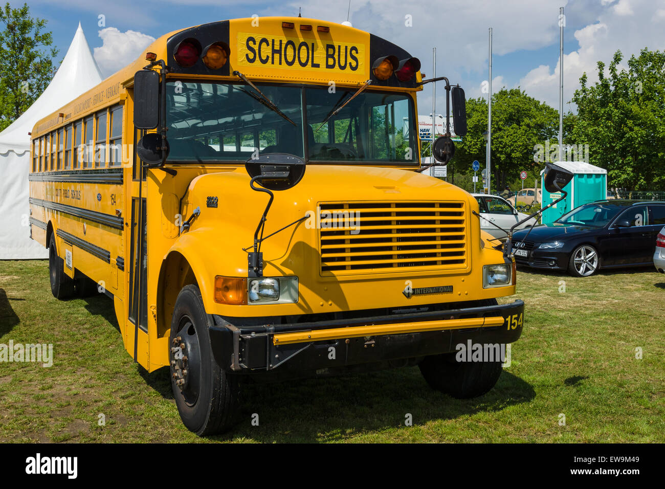PAAREN IM GLIEN, ALLEMAGNE - le 23 mai 2015 : School Bus International Harvester 3800 choolmaster «'. L'oldtimer show à MAFZ. Banque D'Images
