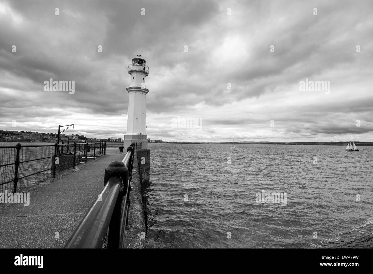 Leuchtturm à Newhaven Harbour à Édimbourg, Écosse Banque D'Images