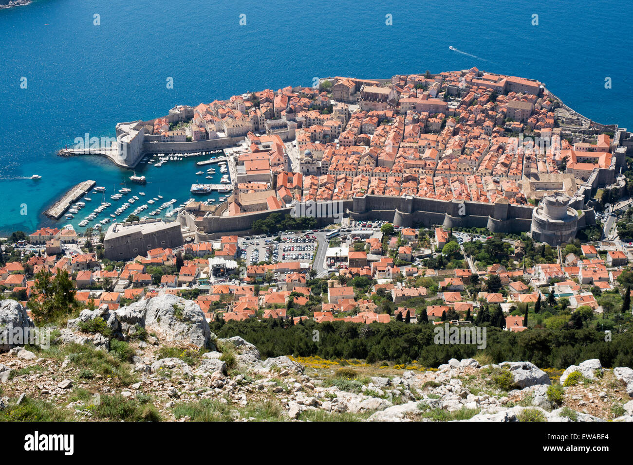 Vieille ville et port de la station de téléphérique srdj hill, Dubrovnik, Croatie Banque D'Images