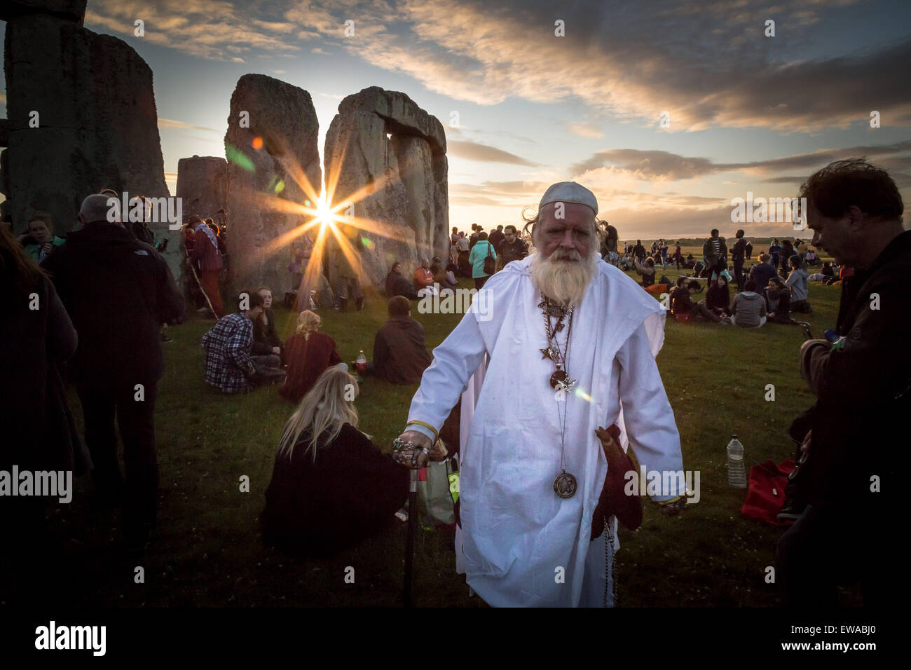 Avebury, UK. 21 Juin, 2015. Solstice d'été à Stonehenge Crédit : Guy Josse/Alamy Live News Banque D'Images