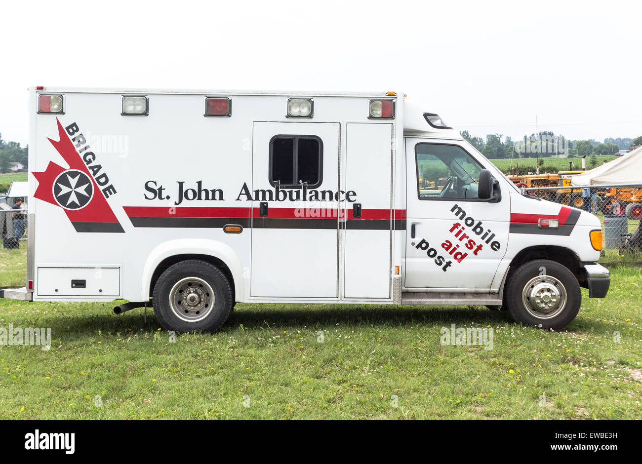 Ambulance Saint-Jean poste de secours mobile interdiction au Antique Power Show à Lindsay, Ontario Banque D'Images